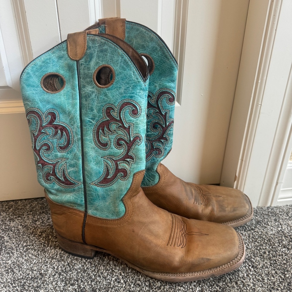 Circle G Women's Honey/ Turquoise Inlay Embroidery Square Toe Boots Size 10